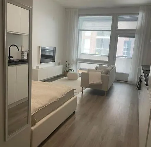 公寓 Yksioe Loistavalla Sijainnilla Sekae Yhteyksillae