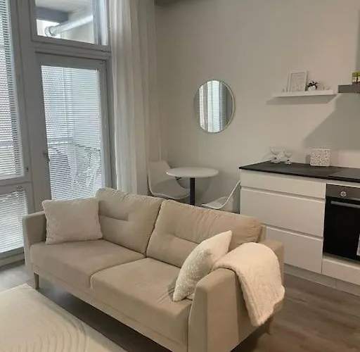 公寓 Yksioe Loistavalla Sijainnilla Sekae Yhteyksillae 万塔