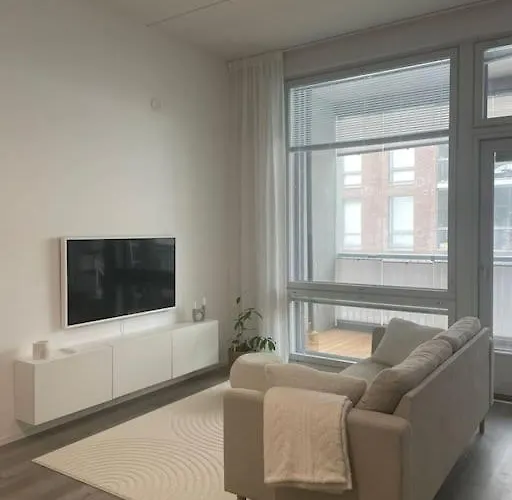 公寓 Yksioe Loistavalla Sijainnilla Sekae Yhteyksillae 万塔